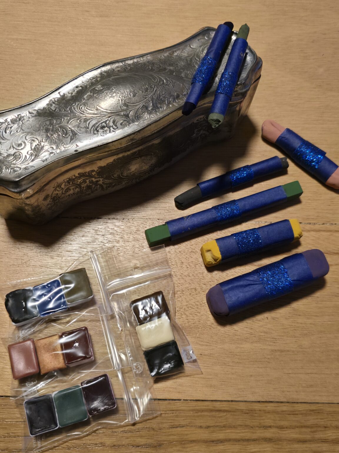 palette ancienne aquarelles et pastels secs