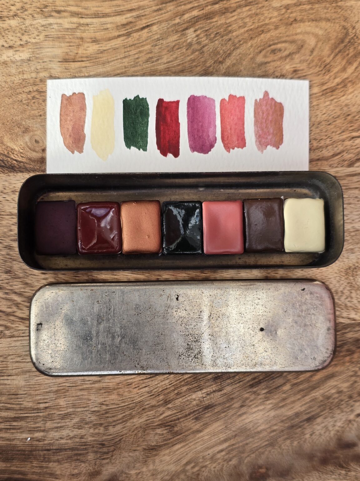 Palette de Noël dans son écrin argenté vintage