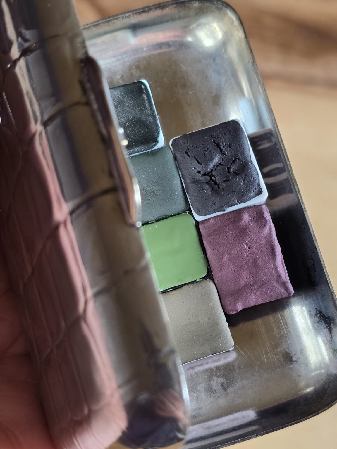 Boîte aquarelle peau de croco