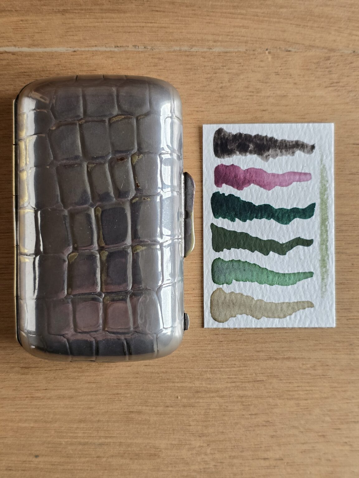 Boîte aquarelle peau de croco