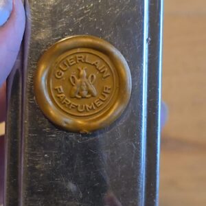 set 3 couleurs dans sa boîte Guerlain