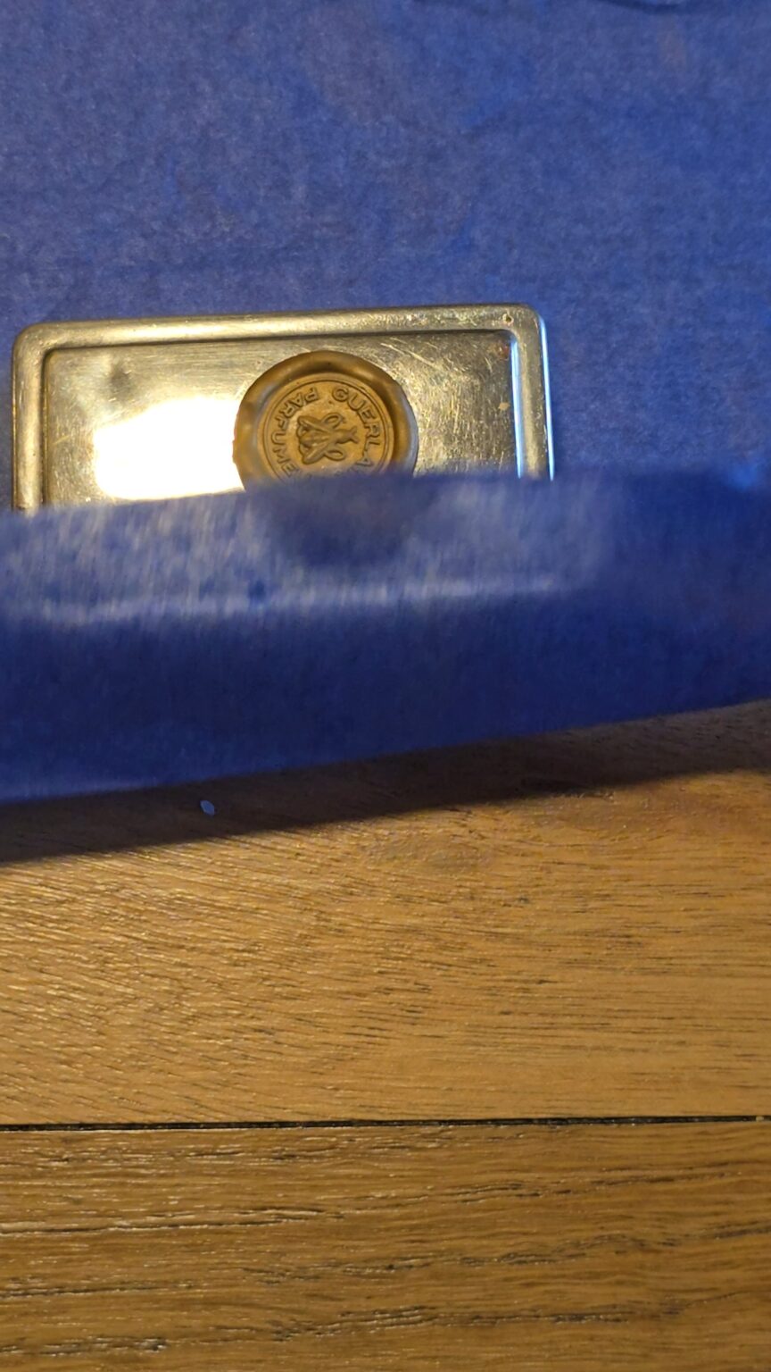 set 3 couleurs dans sa boîte Guerlain