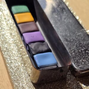 La palette "Panier fleuri" 🌸 dans sa boîte vintage