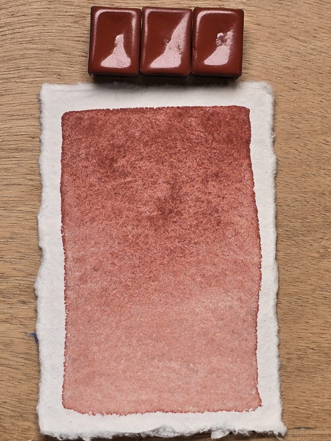 aquarelle artisanale rouge vénitien en demi-godet