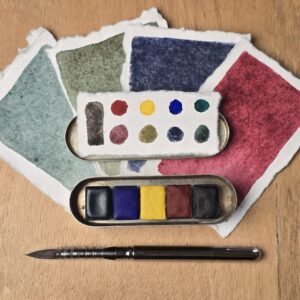 palette-aquarelle-nomade-boite-metal-infirmiere