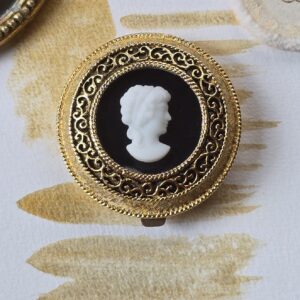 Les boîtes chinées – aquarelles artisanales Madame Pigmentum
