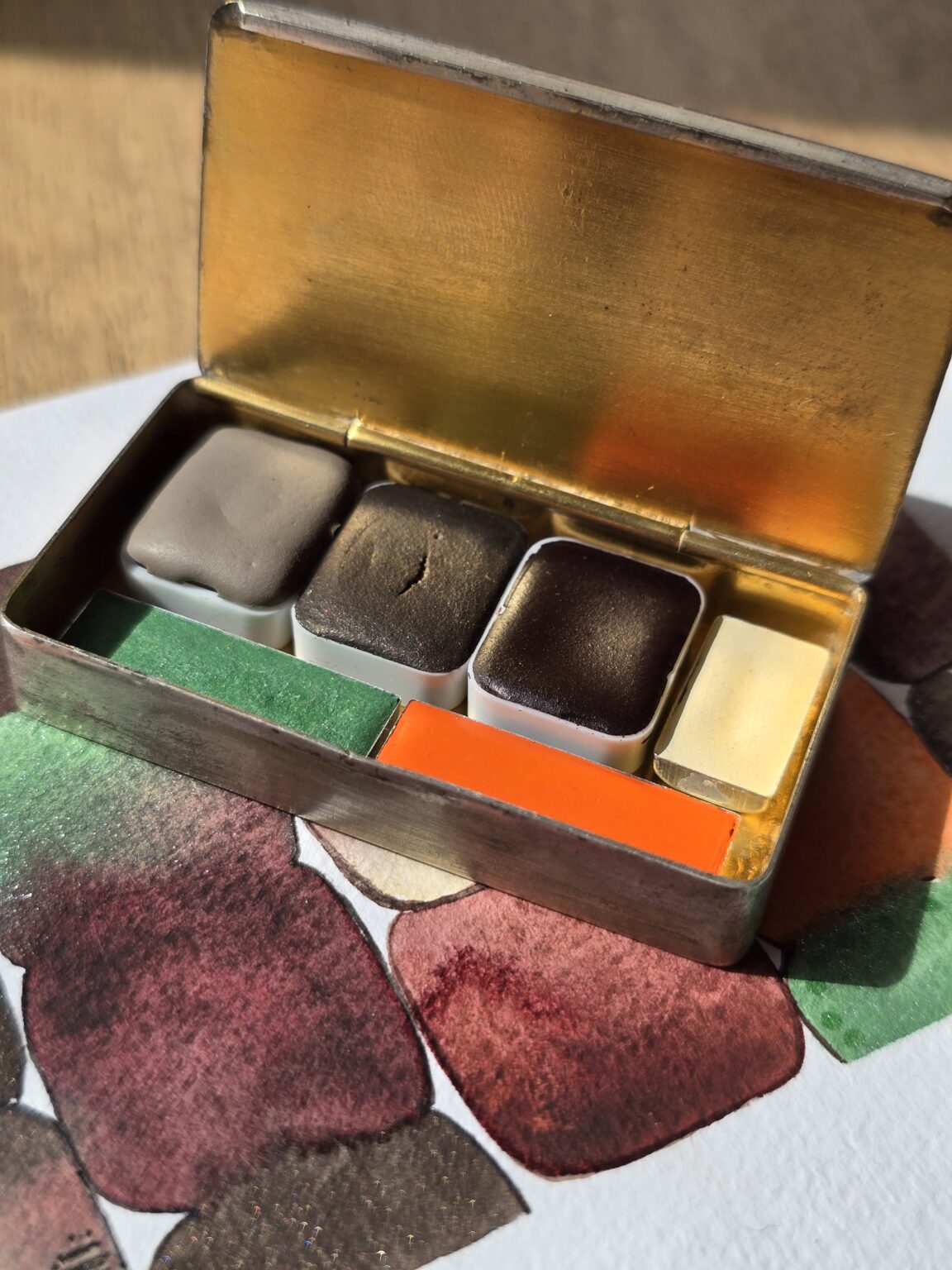 palette aquarelles arisanales en nacre