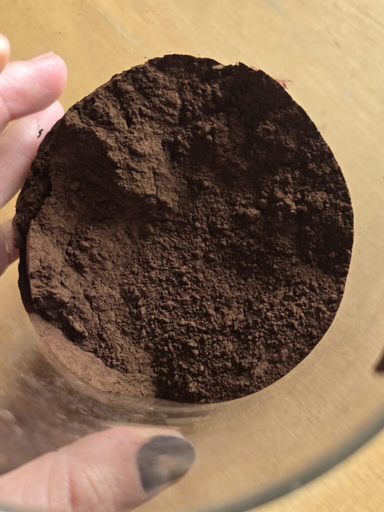 Terre d'ombre brûlée de Chypre